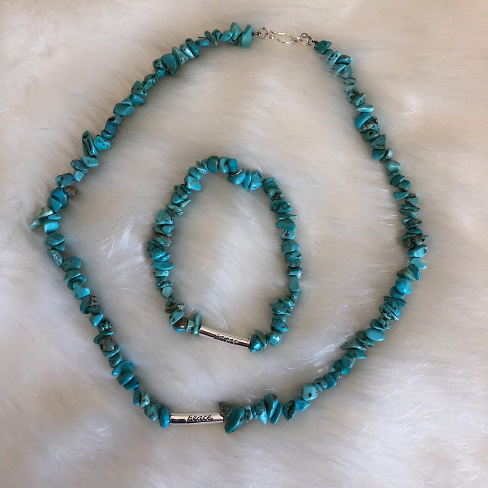 Blue Necklace Set - Picture 4 of 7
